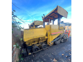 Acabadora CATERPILLAR