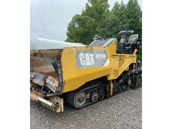 Acabadora CATERPILLAR AP655F