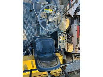 Compactador de asfalto Caterpillar CB-434C: foto 5 Compactador de asfalto Caterpillar CB-434C: foto 5