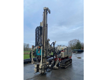 Bate estaca COMACCHIO