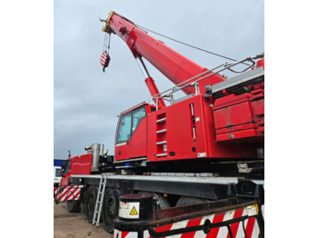 Grua móvel LIEBHERR LTM 1130-5.1