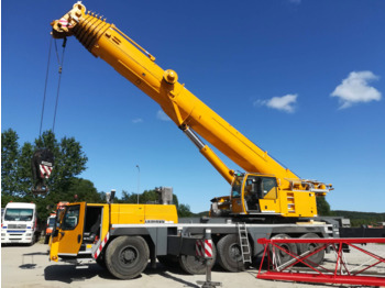 Grua móvel LIEBHERR