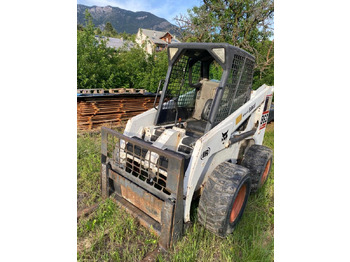 Mini pá carregadora BOBCAT