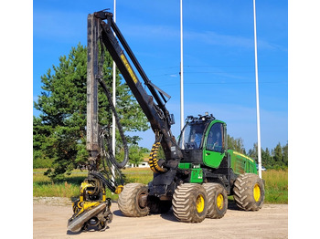Harvester JOHN DEERE
