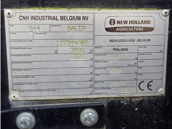 Enfardadeira de fardos redondos New Holland BR6090: foto 5