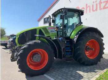 Trator CLAAS Axion 930