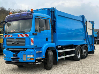 Caminhão de lixo MAN TGA 26.310