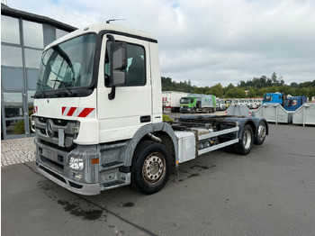 Camião chassi MERCEDES-BENZ Actros 2532