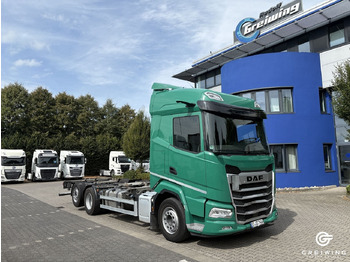 Camião transportador de contêineres/ Caixa móvel DAF XF 480
