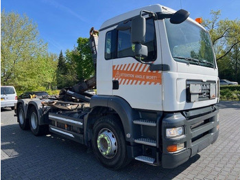 Camião transportador de contêineres/ Caixa móvel MAN TGA 26.360