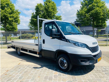 Carrinha de contentor IVECO Daily 35c18