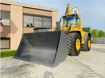 Pá carregadora de rodas VOLVO L120E