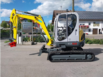 Mini escavadeira NEUSON