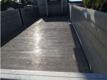 Camião de caixa aberta/ Plataforma, Camião grua MERCEDES-BENZ Actros 2541 L6x2 Pritsche Heckkran Funk: foto 4 Camião de caixa aberta/ Plataforma, Camião grua MERCEDES-BENZ Actros 2541 L6x2 Pritsche Heckkran Funk: foto 4