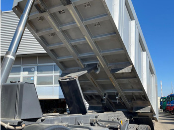 Camião basculante MERCEDES-BENZ Arocs 4153 8x6 4 Achs Muldenkipper Meiller: foto 2