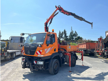 Camião basculante UNIMOG U20
