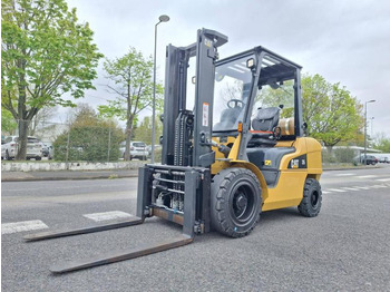 Empilhador a gás CATERPILLAR GP