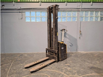 Stacker Caterpillar NSP16N: foto 2 Stacker Caterpillar NSP16N: foto 2