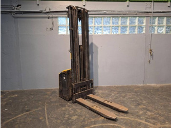 Stacker Caterpillar NSP16N: foto 3 Stacker Caterpillar NSP16N: foto 3