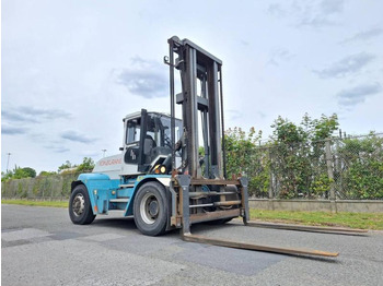 Empilhador a diesel KONECRANES