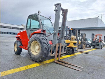 Empilhador todo-o-terreno MANITOU