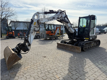 Mini escavadeira BOBCAT E85