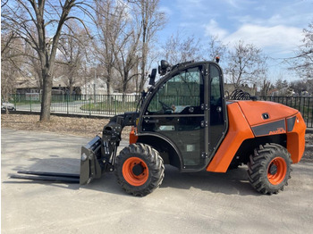 Empilhador telescópico AUSA