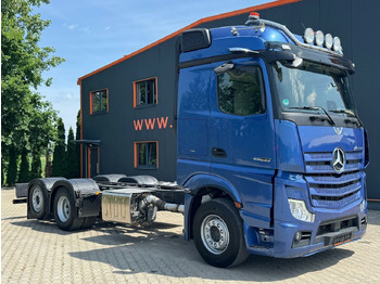 Camião chassi MERCEDES-BENZ Actros