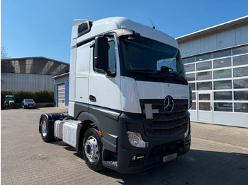 Tractor MERCEDES-BENZ Actros 1845