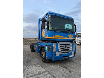 Tractor RENAULT Magnum 440