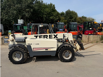 Empilhador telescópico TEREX