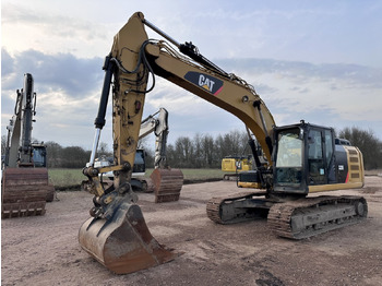 Escavadora de rastos CATERPILLAR 323EL