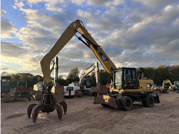 Escavadeira de rodas CATERPILLAR M318