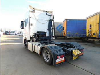 Tractor Ford F max ll 4x2 scab e6 12tx2620: foto 4 Tractor Ford F max ll 4x2 scab e6 12tx2620: foto 4