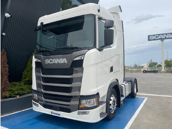 Locação financeira de Scania S 450 Scania S 450: foto 1