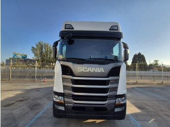 Tractor SCANIA R 450