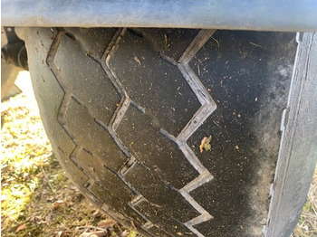 Semi-reboque plataforma/ Caixa aberta Lag - LAG: foto 3 Semi-reboque plataforma/ Caixa aberta Lag - LAG: foto 3