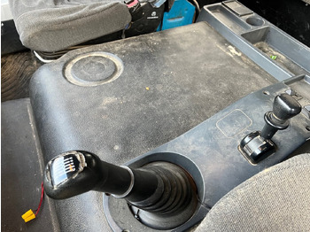 Locação financeira de MAN 14.225 LAK 4x4 BB Doka 14.225 LAK 4x4 BB Doka, Winterdienstausstattung MAN 14.225 LAK 4x4 BB Doka 14.225 LAK 4x4 BB Doka, Winterdienstausstattung: foto 3