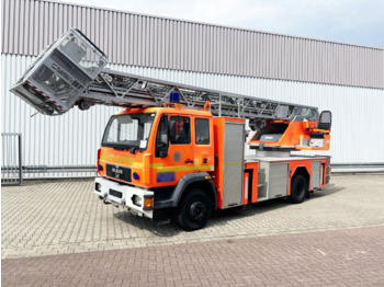 Carro de bombeiro MAN 15.264