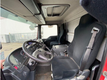 Fotografia de interior 2: Locação financeira de MAN TGM 26.340 6x2-4 LL TGM 26.340 6x2-4 LL Getränkewagen, Lenk-/Liftachse, LBW BÄR MAN TGM 26.340 6x2-4 LL TGM 26.340 6x2-4 LL Getränkewagen, Lenk-/Liftachse, LBW BÄR