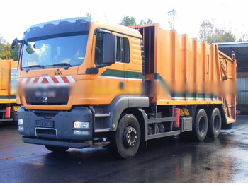 Caminhão de lixo MAN TGS 26.400