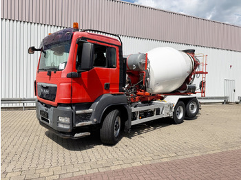 Camião betoneira LIEBHERR
