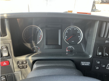Locação financeira de Scania G420 6x2, ERSATZTEILSPENDER! G420 6x2, Liftachse, Hiab LBW, Motor defekt! Scania G420 6x2, ERSATZTEILSPENDER! G420 6x2, Liftachse, Hiab LBW, Motor defekt!: foto 4