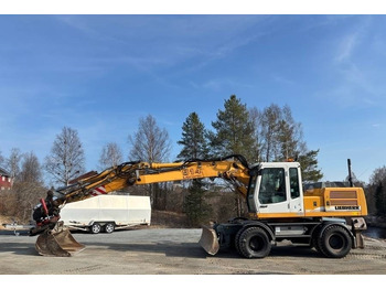 Escavadeira de rodas LIEBHERR A 914
