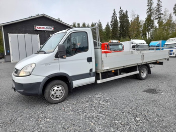 Carrinha de caixa aberta IVECO Daily