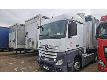 Tractor MERCEDES-BENZ
