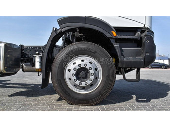 Camião chassi IVECO T-WAY Chassis  6×4 AD380T47H WHEELBASE 4500 MY24: foto 4