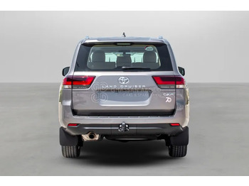 SUV Toyota Land Cruiser 300  4x4: foto 4