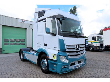 Tractor MERCEDES-BENZ Actros 1846
