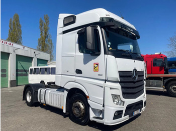 Tractor MERCEDES-BENZ Actros 1851
